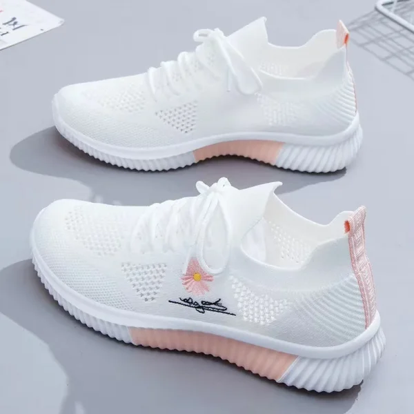Summer Small White Shoes for Women's Casual Flying Knitted Shoes Comfortable Soft Sole Breathable Running Students' Shoes